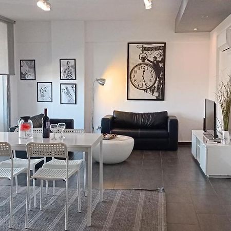 Dezo Luxury Town Apartment Larnaca Zewnętrze zdjęcie