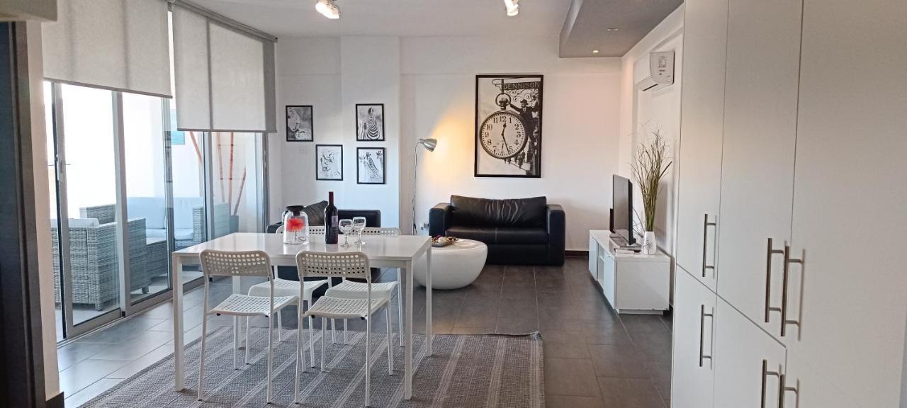 Dezo Luxury Town Apartment Larnaca Zewnętrze zdjęcie